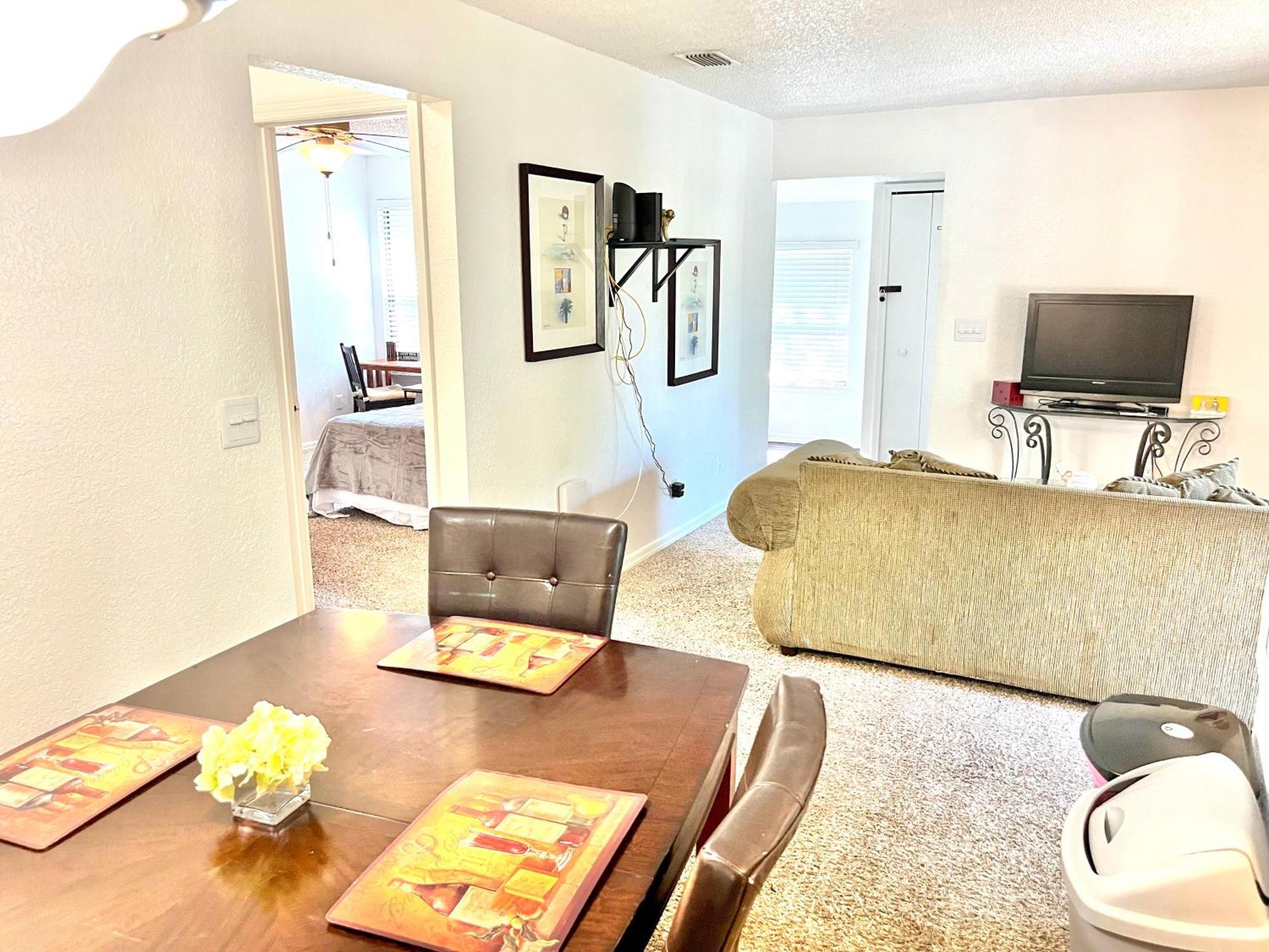 Daytona 2 Bed Apartment 10 Minutes To Beach With Balcony Port Orange Eksteriør billede