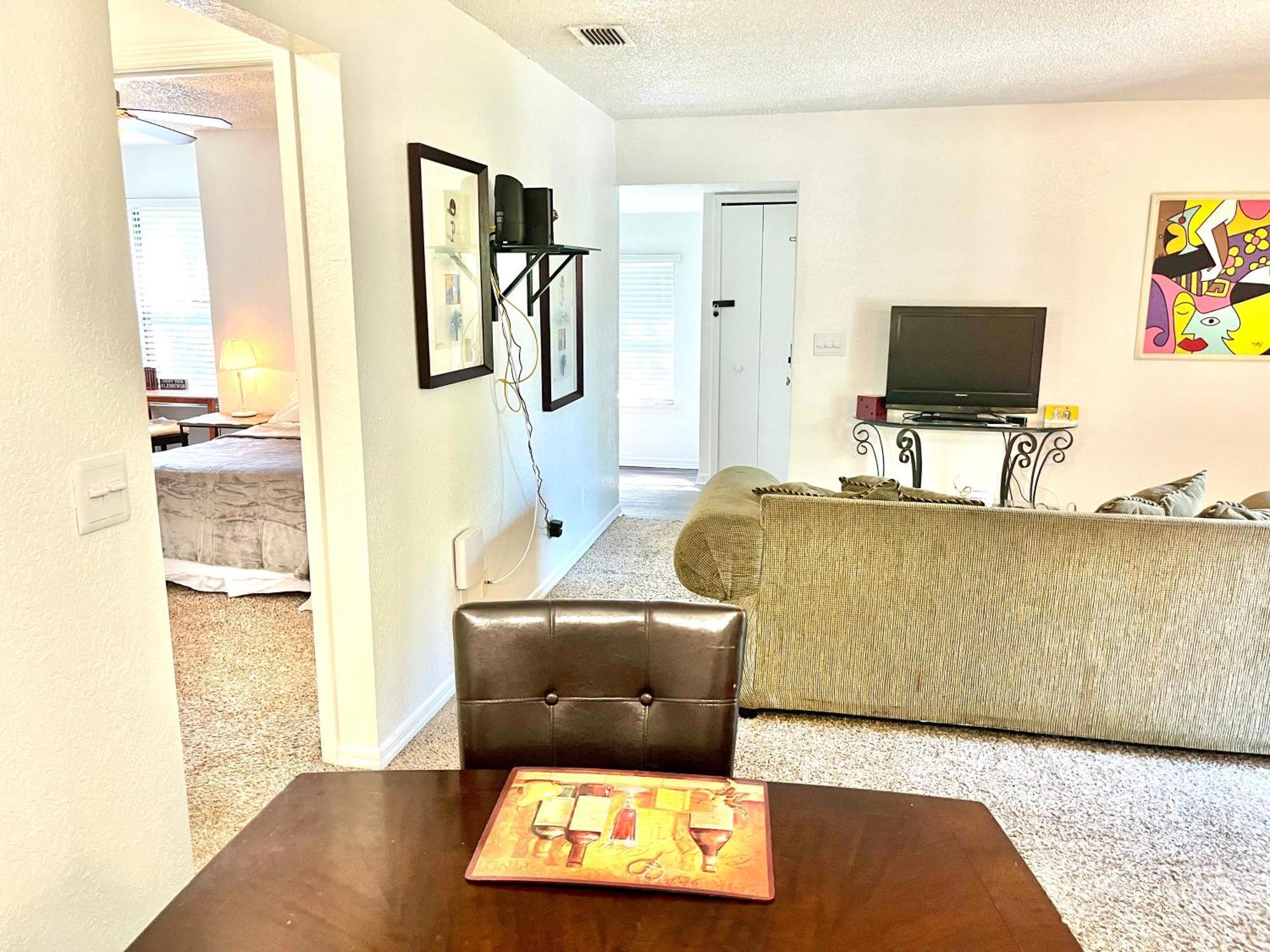 Daytona 2 Bed Apartment 10 Minutes To Beach With Balcony Port Orange Eksteriør billede