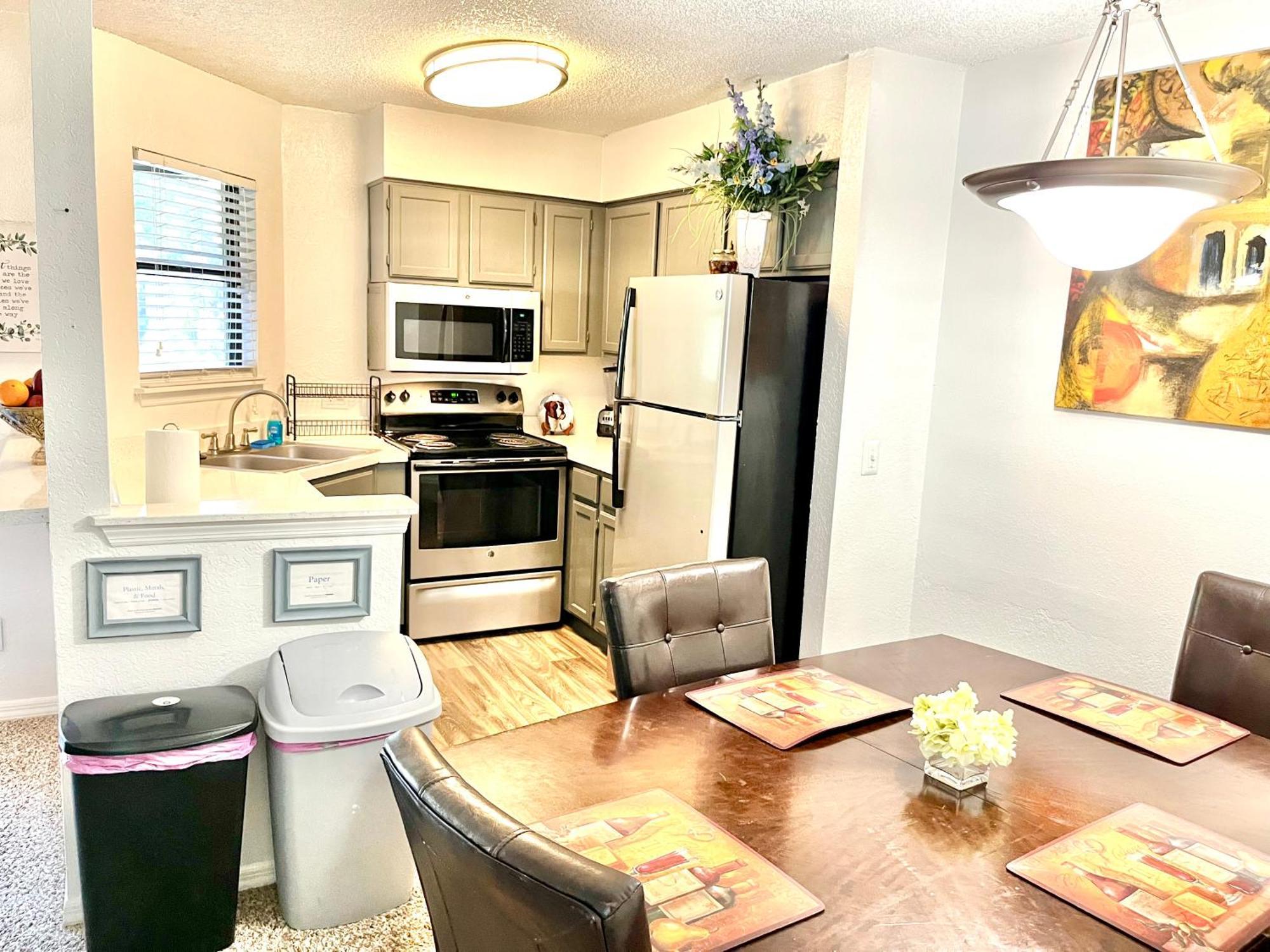 Daytona 2 Bed Apartment 10 Minutes To Beach With Balcony Port Orange Eksteriør billede