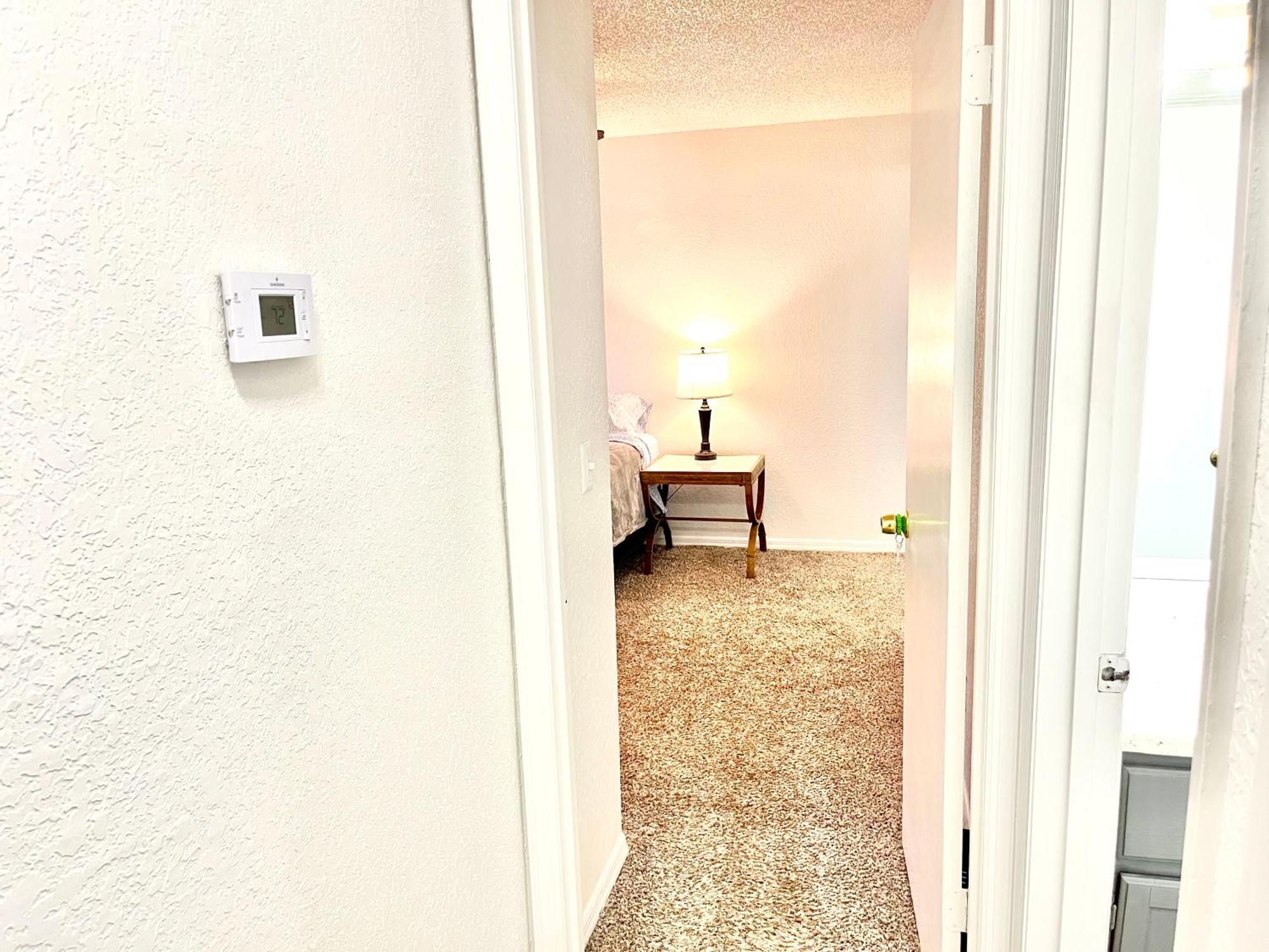 Daytona 2 Bed Apartment 10 Minutes To Beach With Balcony Port Orange Eksteriør billede